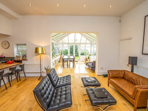 Large conservatory colourful house-  - Filming Locations Locations Direct -10