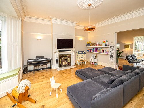 Large conservatory colourful house-  - Filming Locations Locations Direct -19