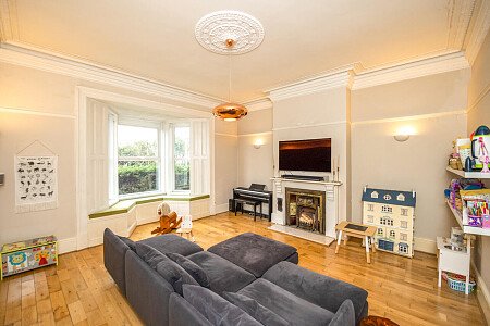 Large conservatory colourful house-  - Filming Locations Locations Direct -21