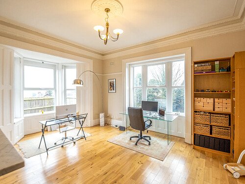 Large conservatory colourful house-  - Filming Locations Locations Direct -27