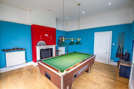 Large conservatory colourful house-  - Filming Locations Locations Direct -30