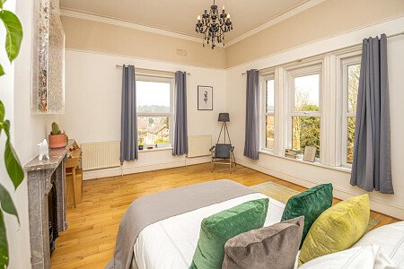 Large conservatory colourful house-  - Filming Locations Locations Direct -41