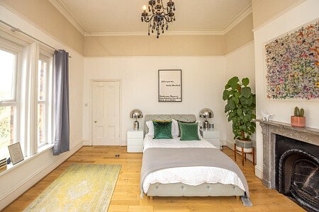 Large conservatory colourful house-  - Filming Locations Locations Direct -43