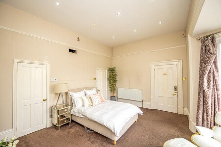 Large conservatory colourful house-  - Filming Locations Locations Direct -49