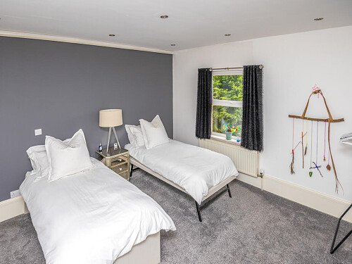 Large conservatory colourful house-  - Filming Locations Locations Direct -54