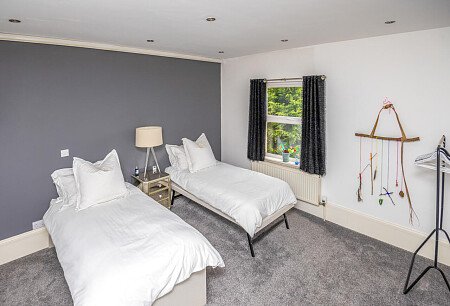 Large conservatory colourful house-  - Filming Locations Locations Direct -54