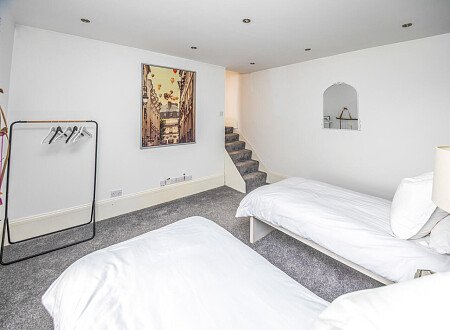 Large conservatory colourful house-  - Filming Locations Locations Direct -57