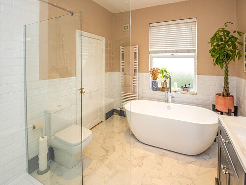 Large conservatory colourful house-  - Filming Locations Locations Direct -59