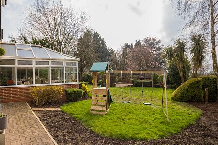 Large conservatory colourful house-  - Filming Locations Locations Direct -64