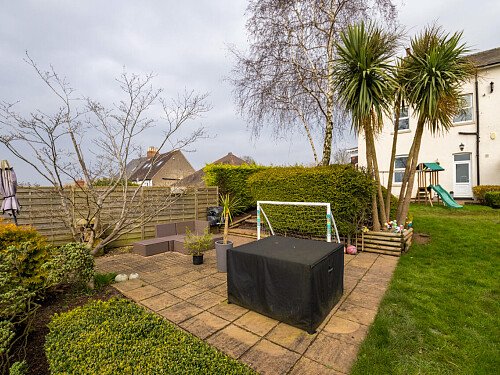 Large conservatory colourful house-  - Filming Locations Locations Direct -65