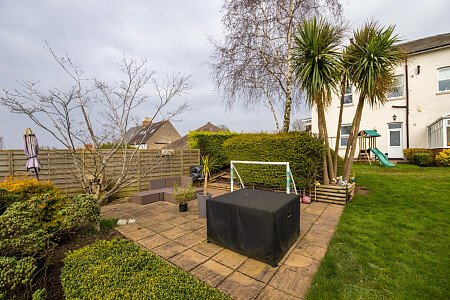 Large conservatory colourful house-  - Filming Locations Locations Direct -65