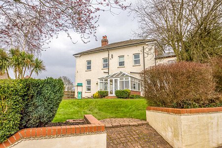 Large conservatory colourful house-  - Filming Locations Locations Direct -67