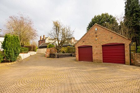 Large conservatory colourful house-  - Filming Locations Locations Direct -72