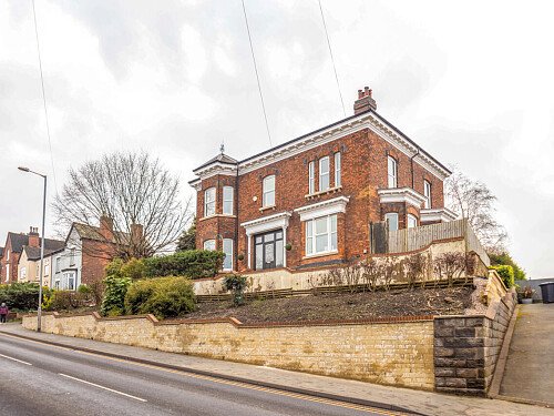 Large conservatory colourful house-  - Filming Locations Locations Direct -76