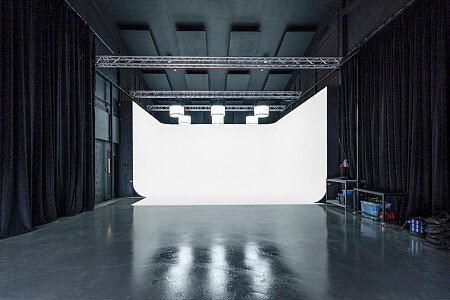 1282 - Studio 1 -  filming photoshoot location-01