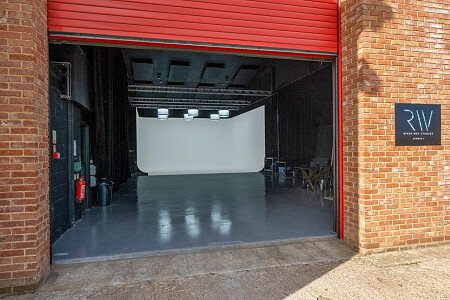 1282 - Studio 1 -  filming photoshoot location-04