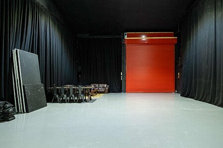 1282 - Studio 1 -  filming photoshoot location-06