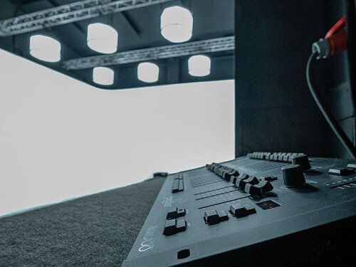 1282 - Studio 1 -  filming photoshoot location-09