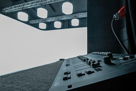 1282 - Studio 1 -  filming photoshoot location-09