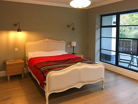 Kelsey -  filming photoshoot location-32