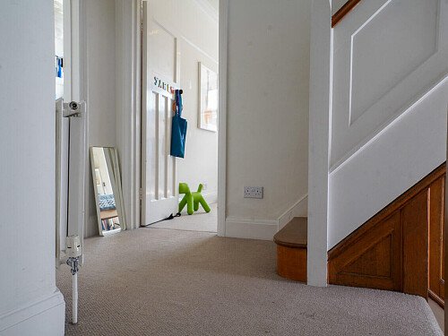 FL2147-creighton - 5 Church Vale, London, N2 9PB-43