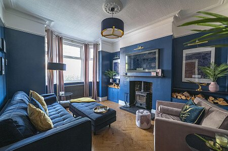 17 Kingswood Road Lounge 01