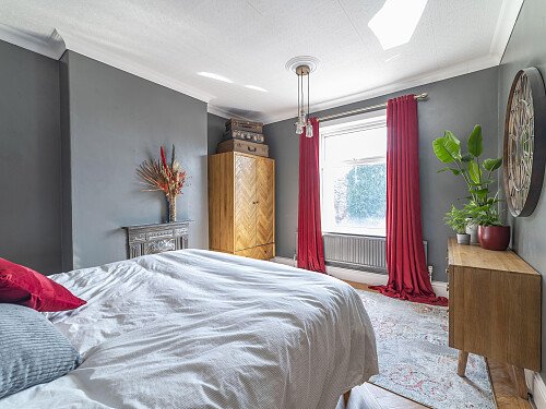 17 Kingswood Road Bedroom 03