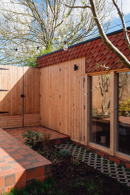 WhittakerParsons.AustinClose.ECH-12