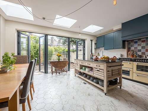 Image for Location 0900