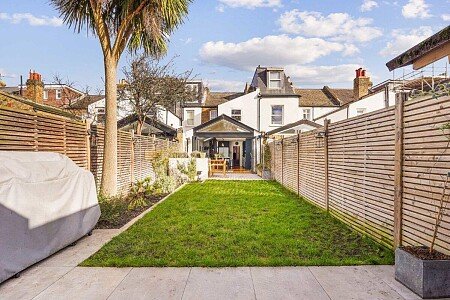 219624_2dh3kwo4ipovjh1cr55s0q82j