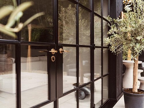 37b0cff9-cb93-42f6-8e64-056a22799956