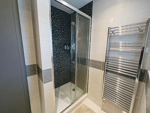 47 Swords Drive, RG456GS (15)