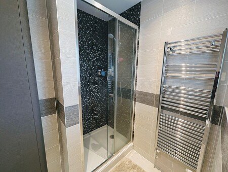 47 Swords Drive, RG456GS (15)