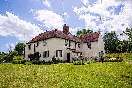 Lower Austin Lodge Farmhouse Exteriors1