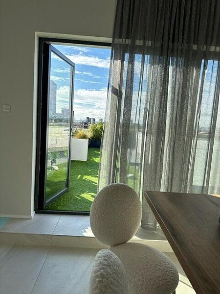 73124365648__D2443514-9F2C-435C-909B-8AFC5846EC78