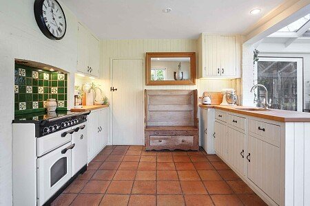 1180507526 - Marlow Cottage,  Mill Lane,  Chiddingfold Surrey, GU8 22