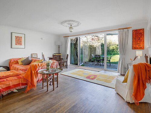 1445243853 - The Barn, Puttenham, Guildford, GU3 1