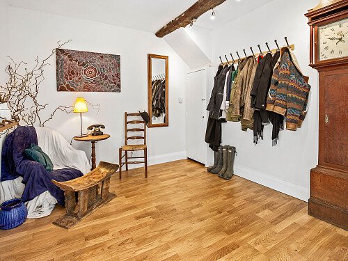 1445243853 - The Barn, Puttenham, Guildford, GU3 20