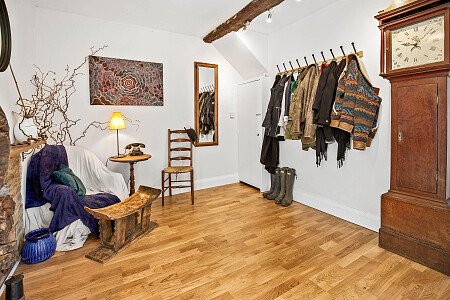 1445243853 - The Barn, Puttenham, Guildford, GU3 20