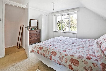 1445243853 - The Barn, Puttenham, Guildford, GU3 24