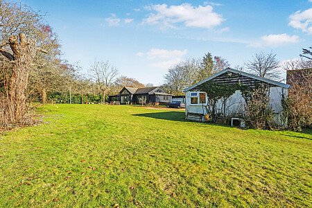 1413338587 - The Street, Puttenham, GU3 1AT 9