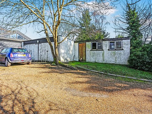1413338587 - The Street, Puttenham, GU3 1AT 6