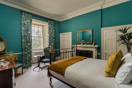 9. Pylewell William's bedroom