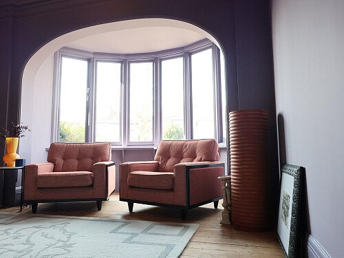 03 Front room - Bay window