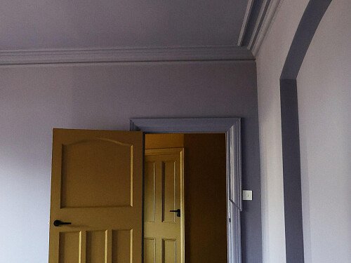 03 Front room - Miso and Purple