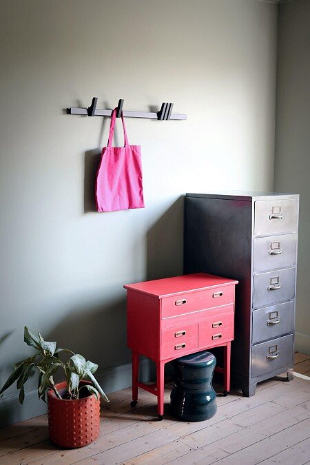 05 Bedroom 1 - Green walls 2