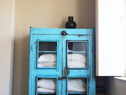 06 Bedroom 2 - Colour detail