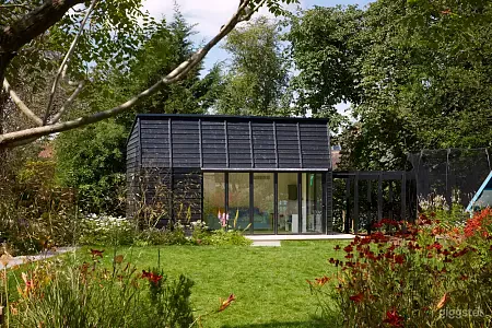 2bad3fd6-5704-45ca-a8fa-8a44d620f369