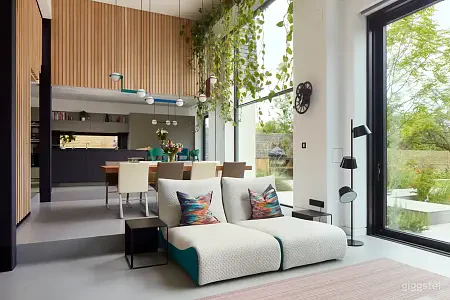 7df55297-d7ce-4016-9749-66e87e7c4b91