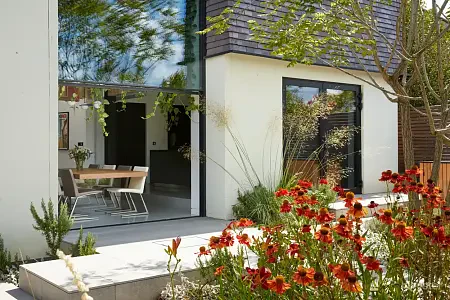 9dba39c0-89b3-46ce-a3ea-fb7327f09509